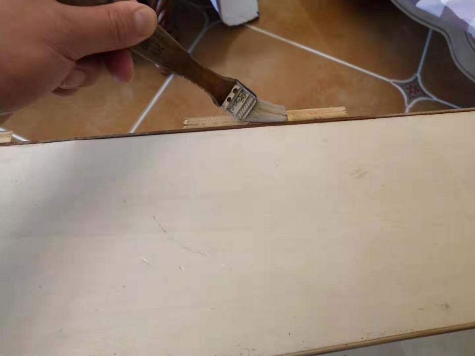 木柜接縫處刷子精細化施工 木柜接縫處刷子精細化施工